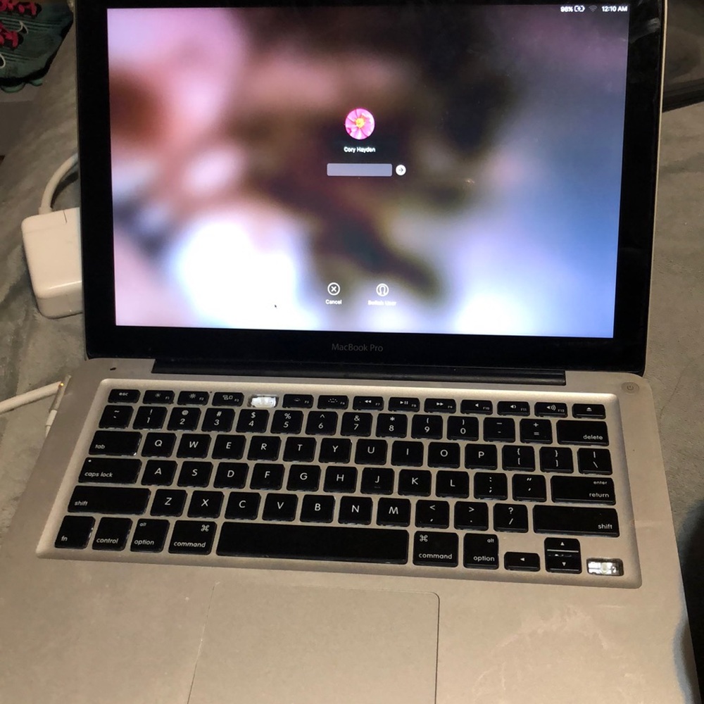 MacBook Pro - Picture 2 of 2